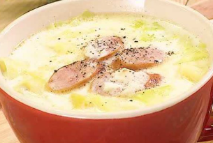 体ぽかぽか♪ソーセージとキャベツのチーズスープの作り方