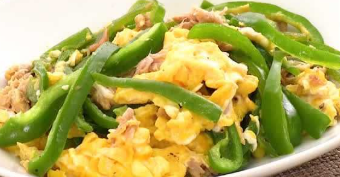 シャキッと卵ふわふわ♪ピーマンと卵の炒め物の作り方