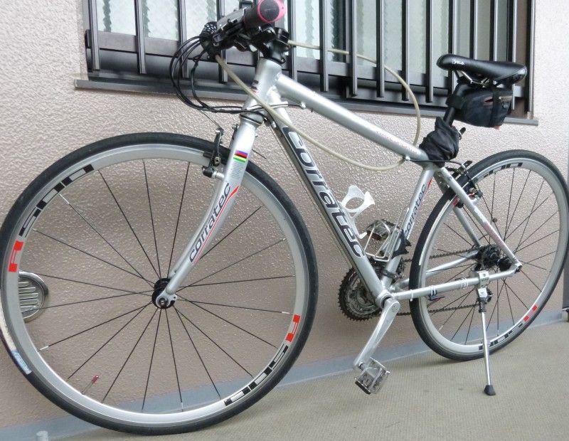 自転車 タイヤ ペイント