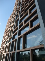 ���ھ��ں��ۣ�