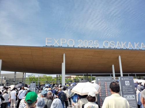 �������