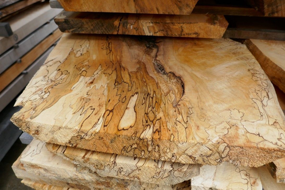 とっても貴重なスポルテッドの在庫 : 本物の無垢木材 ～茨木市戸田材木