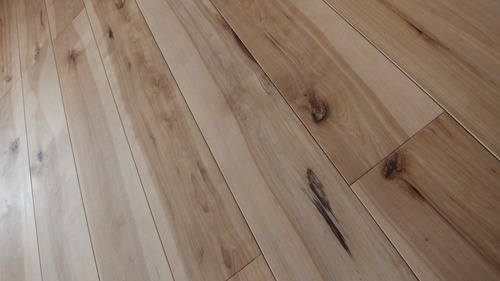 ��������С�������̵������ʪ���ֹ�150N����