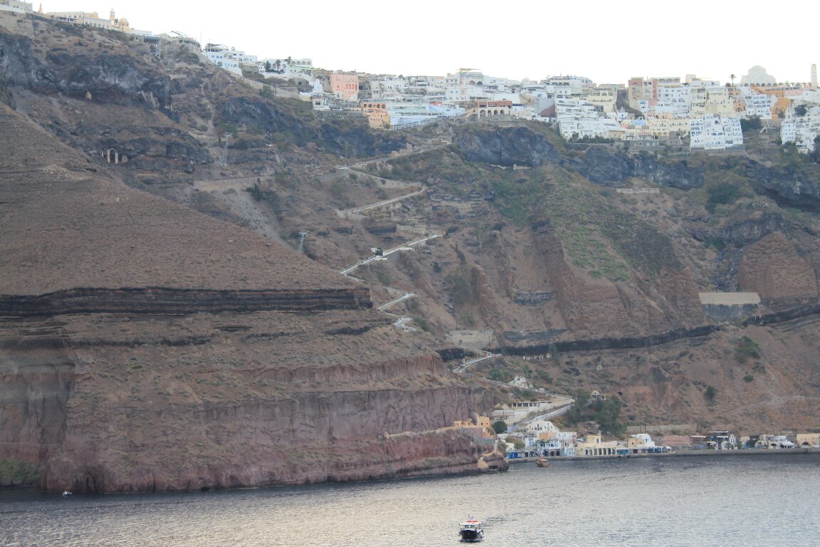 アドリア海 地中海 エーゲ海クルーズ 4日目 ギリシャ サントリーニ島 写真がメインのブログです アドリア海 地中海 エーゲ海クルーズ 4日目 ギリシャ サントリーニ島 写真がメインのブログです