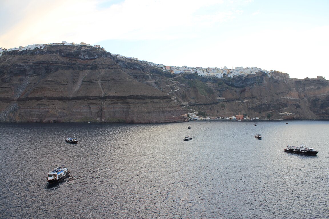 アドリア海 地中海 エーゲ海クルーズ 4日目 ギリシャ サントリーニ島 写真がメインのブログです アドリア海 地中海 エーゲ海クルーズ 4日目 ギリシャ サントリーニ島 写真がメインのブログです