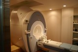 MRI(これ以上中に入るとカメラがフッ飛ぶ)