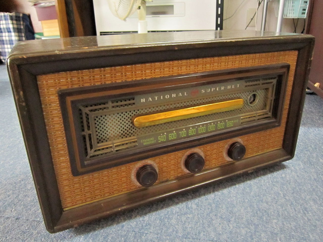 ナショナル真空管ラジオ BX－255 : 田 舎 の 少 年