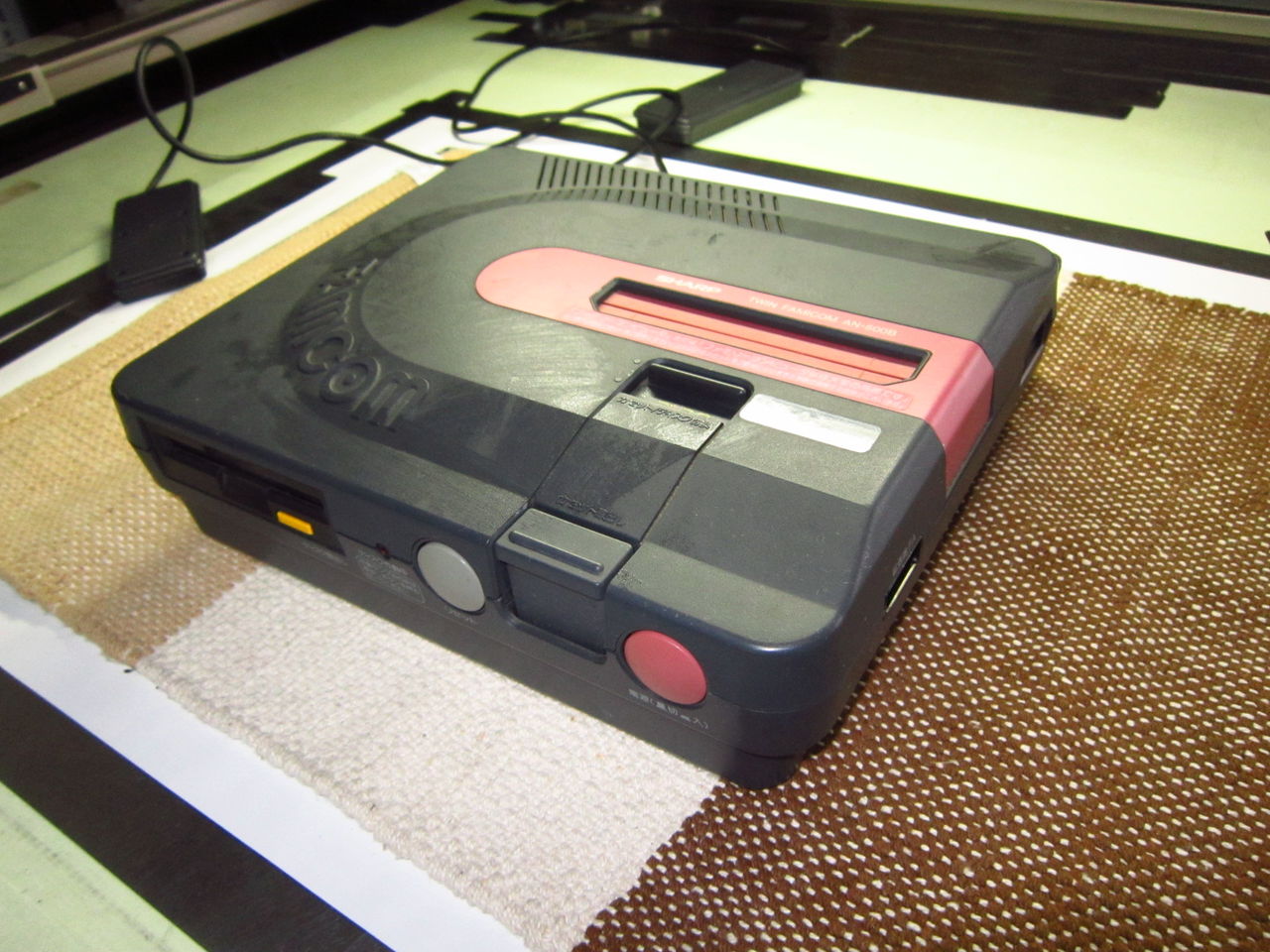 ツインファミコンのベルト交換 : 田 舎 の 少 年 (jyagonowarashi) ツインファミコンのベルト交換 : 田 舎 の 少 年 (jyagonowarashi)