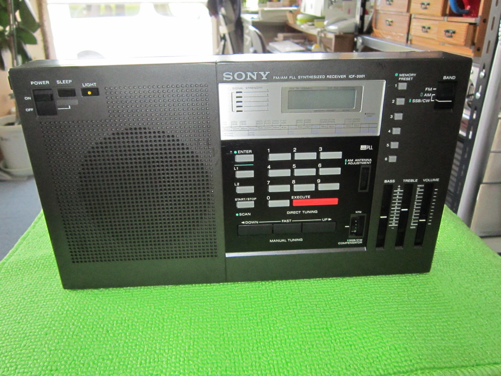 ラジオ・コンポ SONY ICF 2001 Yahoo!オークション -「ソニー icf-2001」の落札相場・落札価格