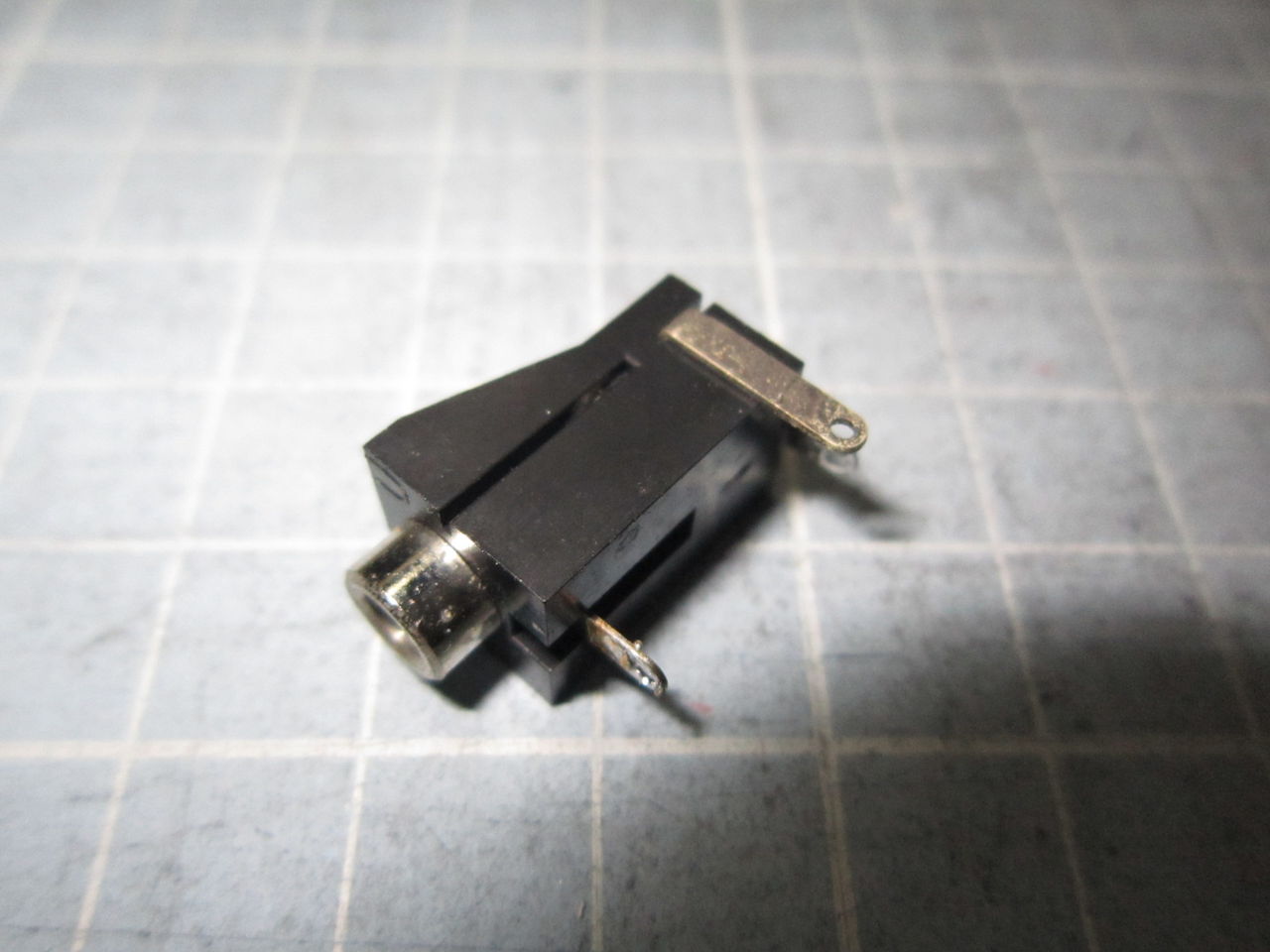 SONY AN-12その後 : 田 舎 の 少 年 （jyagonowarashi）