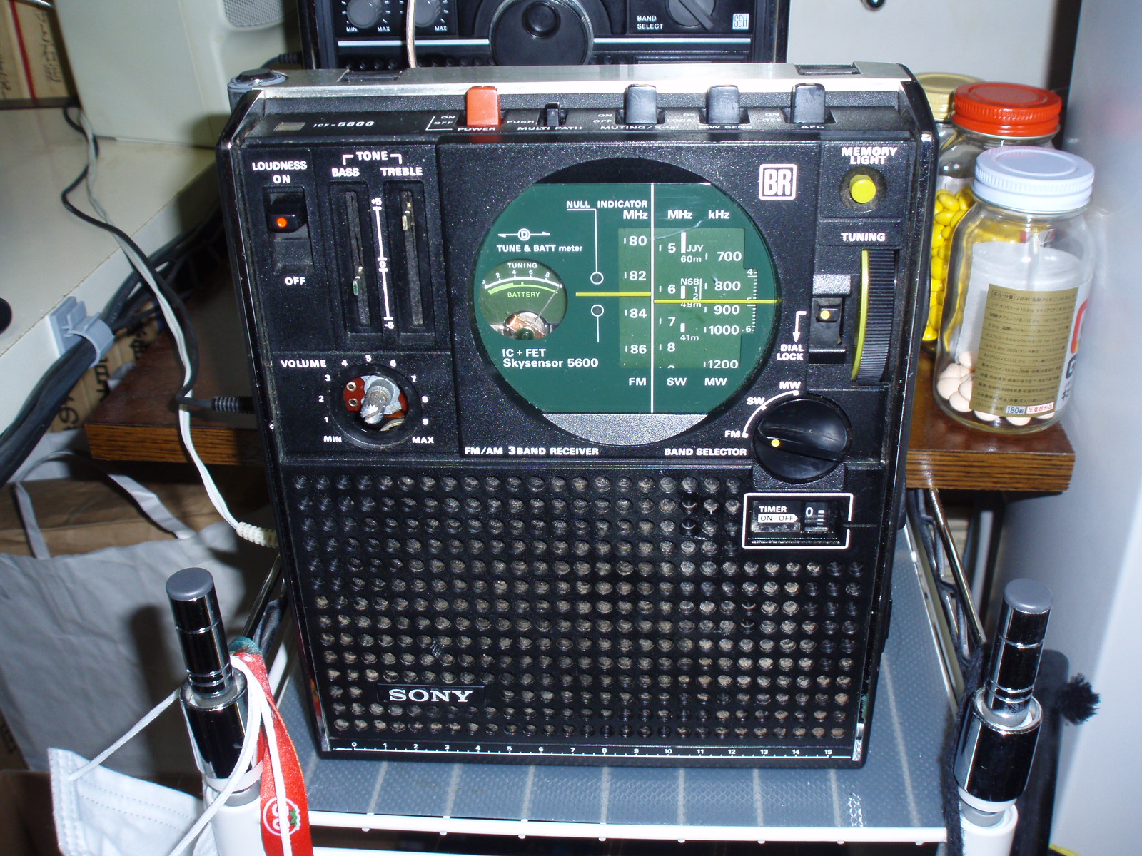 ICF-5600を手に入れたぞー。BCLラジオ修理へ : 田 舎 の 少 年