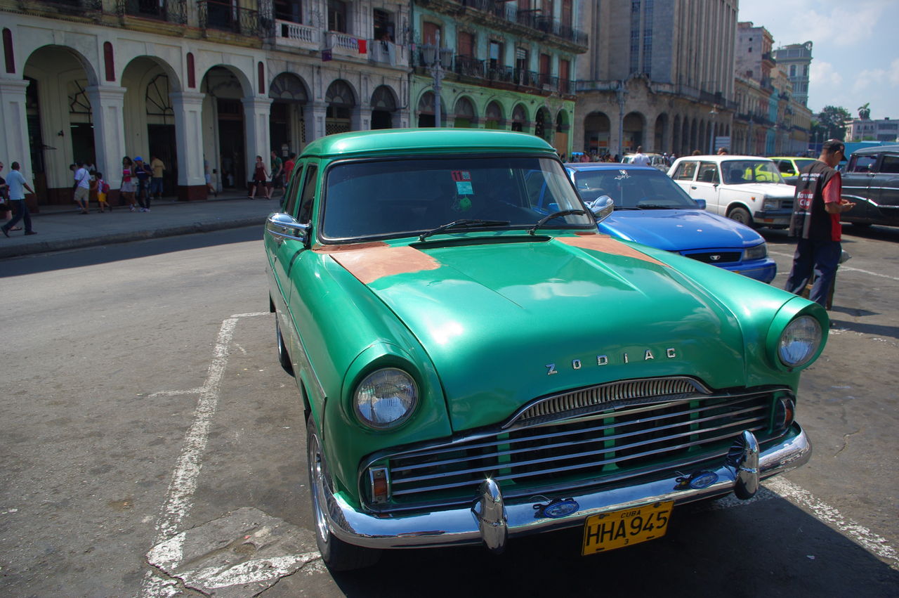 キューバ街歩き ハバナアメ車コレクション ｍっさんの逆襲