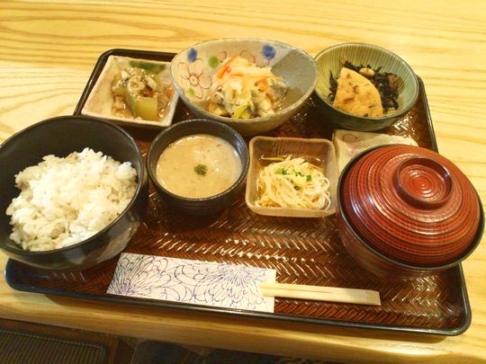 1000円グルメの旅 from 宇都宮 to 47都道府県