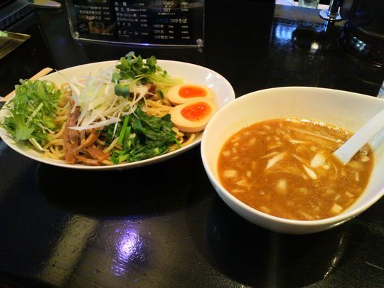 1000円グルメの旅 from 宇都宮 to 47都道府県