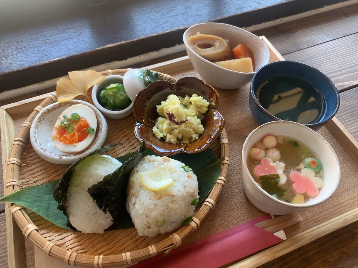 国宝を眺めるおにぎりカフェ Tsumugi Kitchenつむぎキッチン 足利市 1000円グルメの旅 Powered By ライブドアブログ 国宝を眺めるおにぎりカフェ Tsumugi Kitchenつむぎキッチン 足利市 1000円グルメの旅 Powered By ライブドアブログ