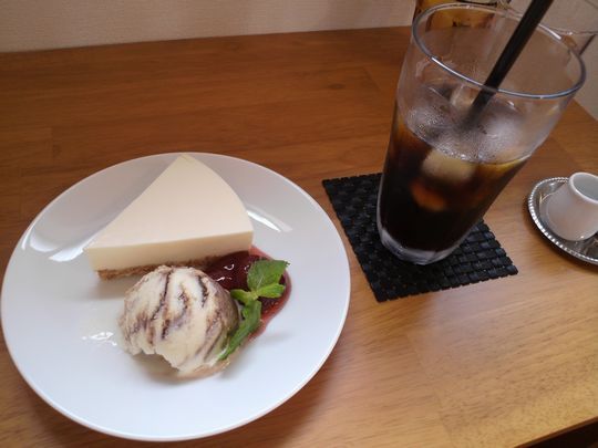 1000円グルメの旅 from 宇都宮 to 47都道府県