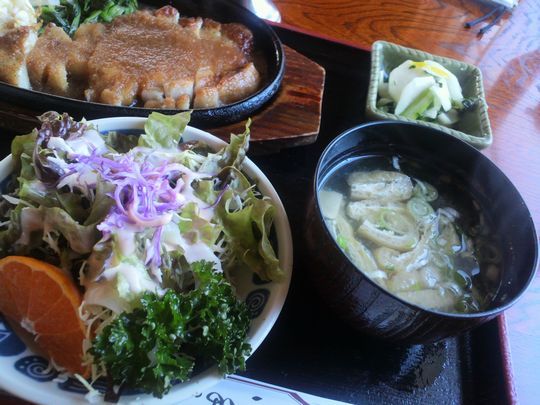 1000円グルメの旅 from 宇都宮 to 47都道府県