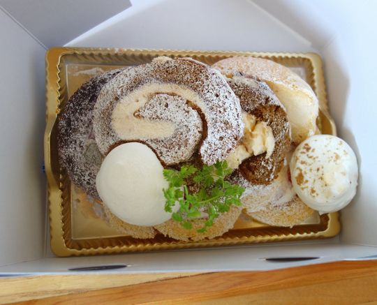 はしっこグルメ ロールケーキの耳 パティシエ カワナ 真岡市 1000円グルメの旅 Powered By ライブドアブログ はしっこグルメ ロールケーキの耳 パティシエ カワナ 真岡市 1000円グルメの旅 Powered By ライブドアブログ