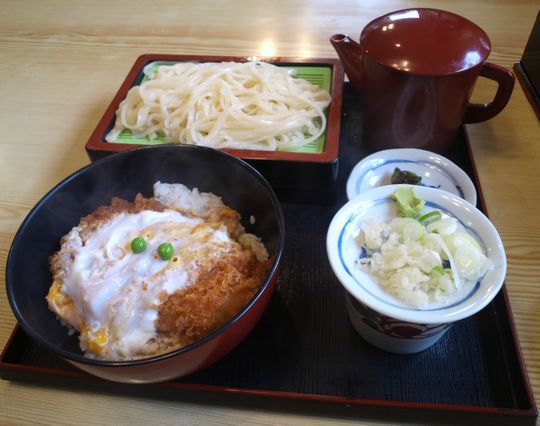 1000円グルメの旅　from 宇都宮　to 47都道府県