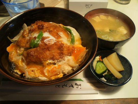 1000円グルメの旅 from 宇都宮 to 47都道府県