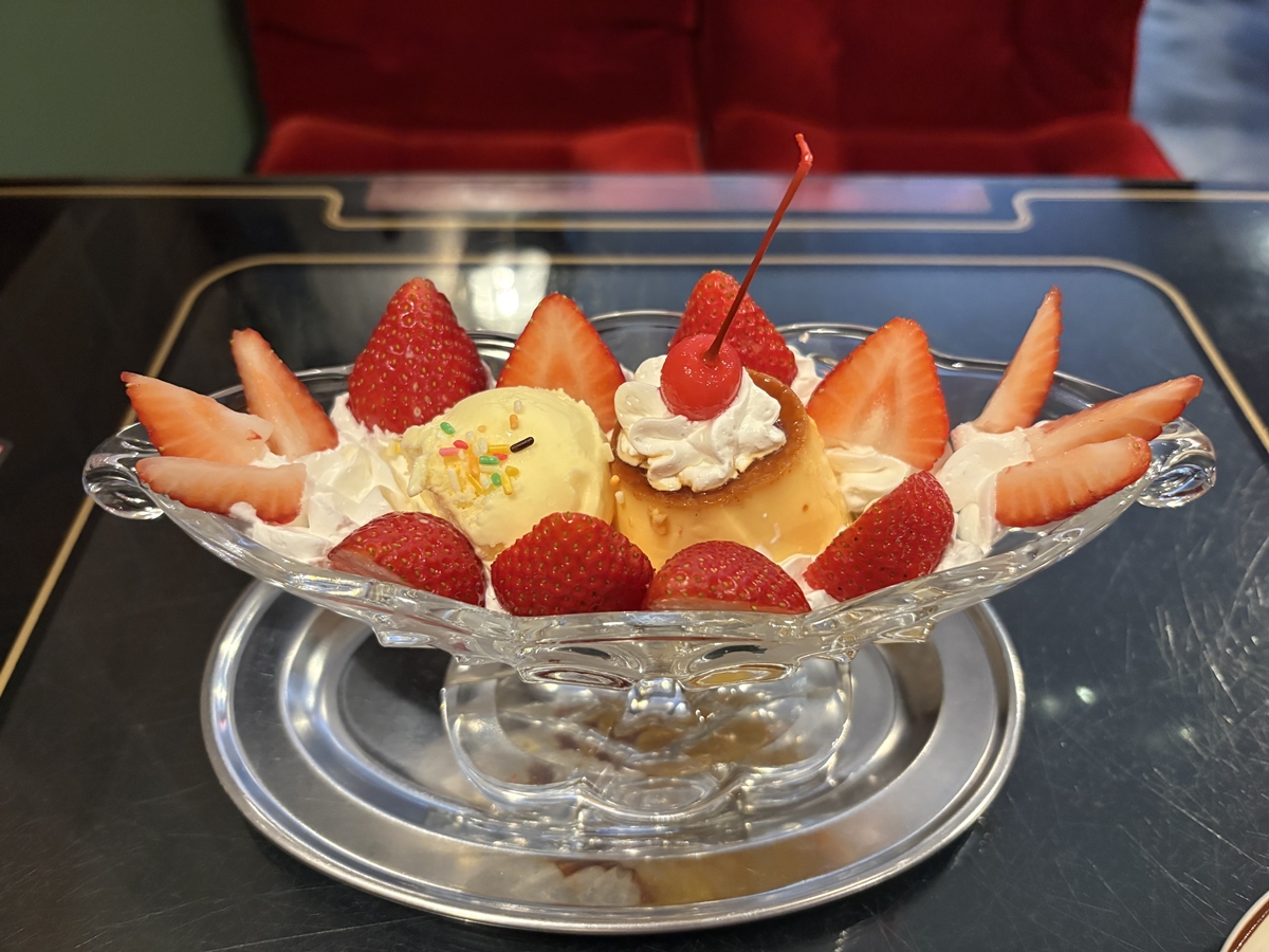 いちごパフェ☆ お取り置き いちごパフェ - アオイ農園