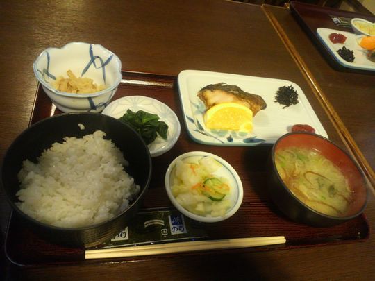 1000円グルメの旅 from 宇都宮 to 47都道府県