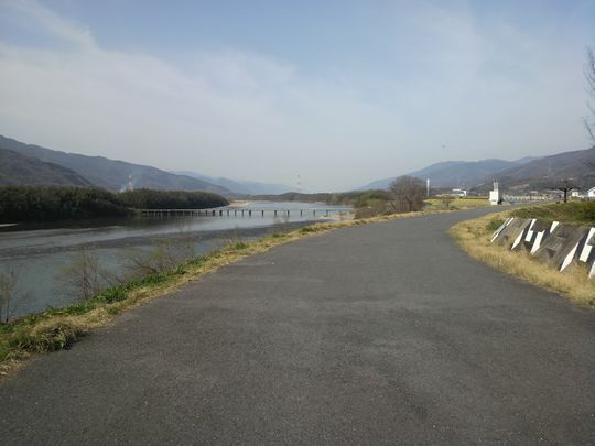 1000円グルメの旅 from 宇都宮 to 47都道府県