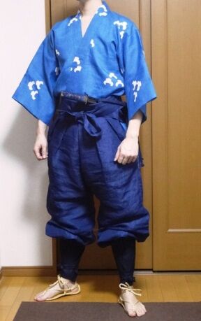 丈短の小袖ができました 日本中世庶民の世界