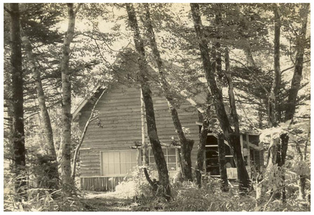 ヒュッテ資料_1956年頃のヒュッテ正面入り口