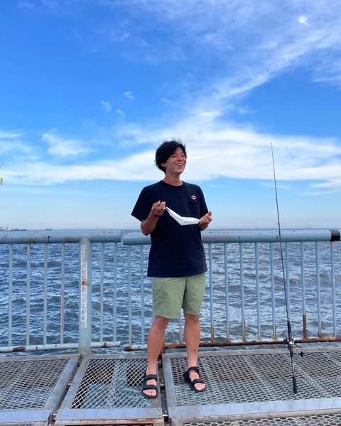 3AB6FC04-88BB-439D-BAFF-1CD53A26C87B