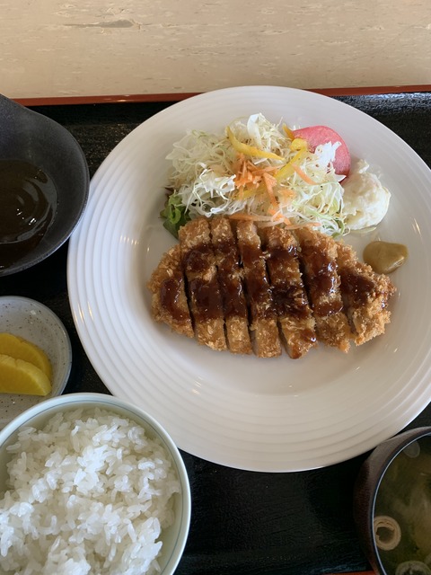 12DA579F-86C0-4969-9170-AD183865E425