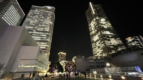 1F1DD77F-8726-4621-930F-B02F907FC3FB