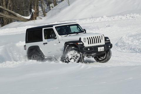 190215_jeep_wrangleronthesnow_4