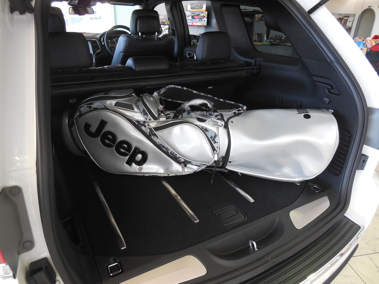 Jeep ゴルフバッグ限定販売 うらわでわらう ジープ浦和