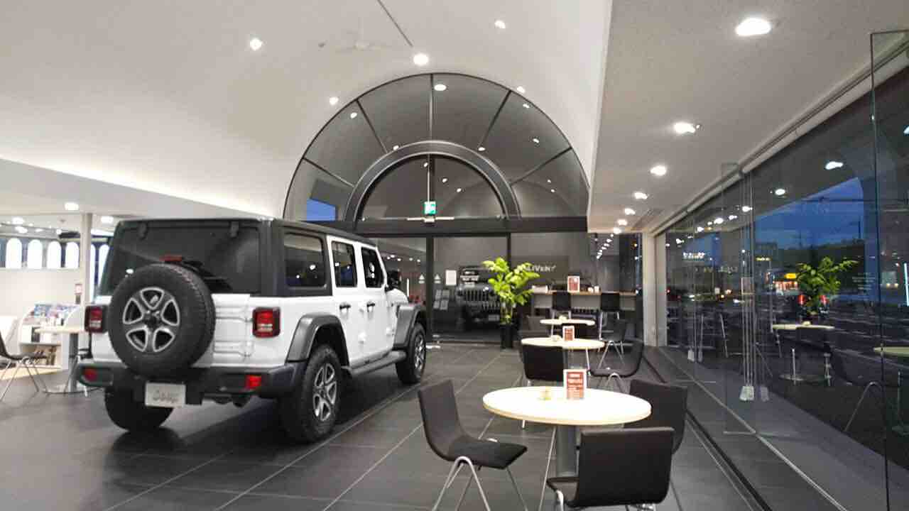 ジープ浦和 ラングラー限定車 新型グランドチェロキー うらわでわらう ジープ浦和