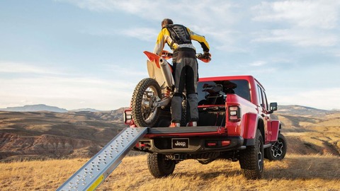 017D1051-FC04-49EF-AFB6-79703F613664