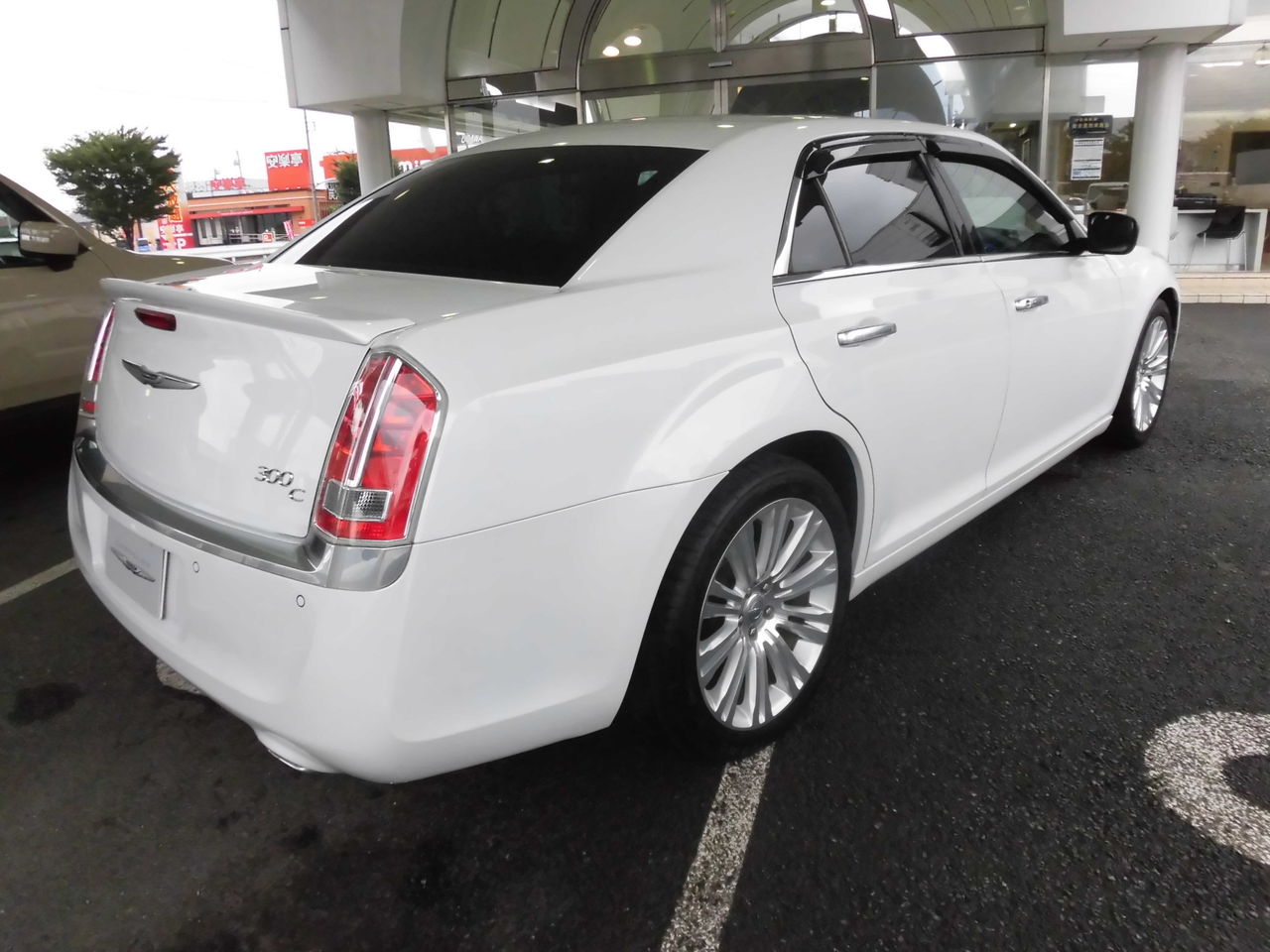 クライスラー ３００c 中古車情報 うらわでわらう ジープ浦和