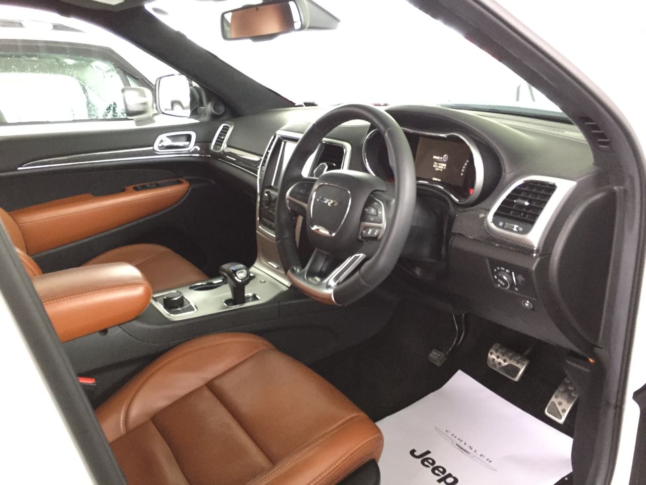 Jeep浦和 グランドチェロキー Srt8 中古車情報 うらわでわらう ジープ浦和