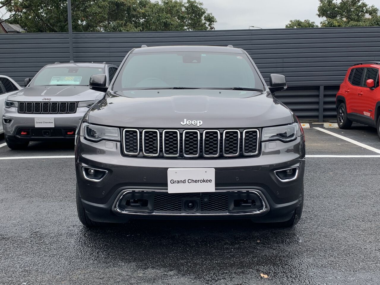 中古車続々入庫中です Jeep武蔵野 Don T Miss It