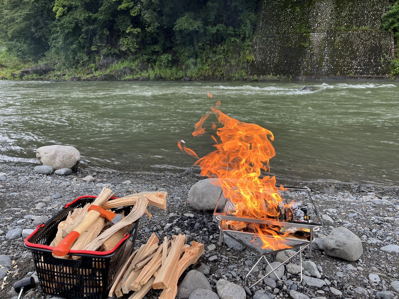 雨のお盆休み 車中泊 焚火 白馬 立山ヘ アウトドアグッズ Jeep武蔵野 Don T Miss It