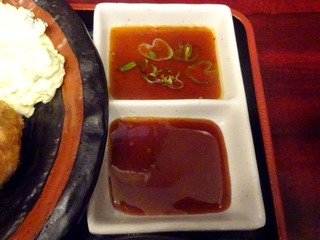 二種の秘伝タレ