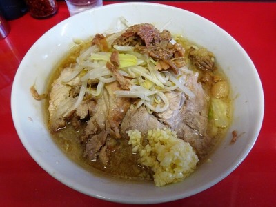 ラーメン半分