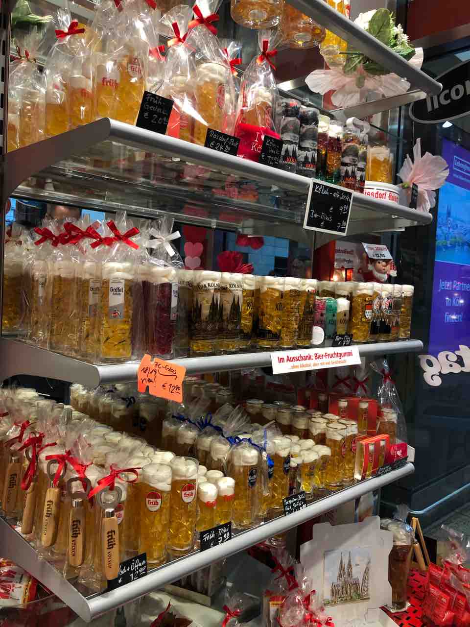 おもしろグミ専門店 Baren Company ケルン中央駅 はっちの蒸し豚 おもしろグミ専門店 Baren Company ケルン中央駅 はっちの蒸し豚