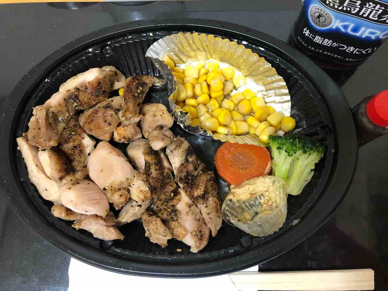 惜別の念に堪えない グリルチキンステーキをテイクアウト いきなり ステーキ はっちの蒸し豚