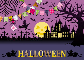 ハロウィンのイラスト背景用デザイン「蜘蛛の巣ガーランドと洋館と墓地の見える夜景」コピースペース