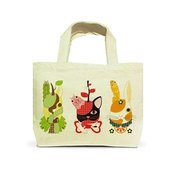果物動物「洋梨馬」「林檎猫」「蜜柑兎」と芋虫カラフル(Fruit animals a pear horse, an apple cat, a mandarin orange rabbit, and green caterpillars colorful.) トートバッグS(ナチュラル)