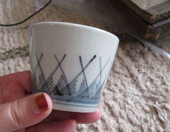 骨董品 古伊万里 蕎麦猪口 完品 古伊万里 そば猪口 あやめにトンボの図