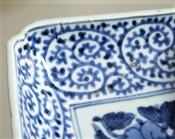 WHITE　骨董　角皿　伊万里　印判　花　7枚 骨董自慢】 ヤフオクで古伊万里の角皿を買ってしまった・・・ : 印象派