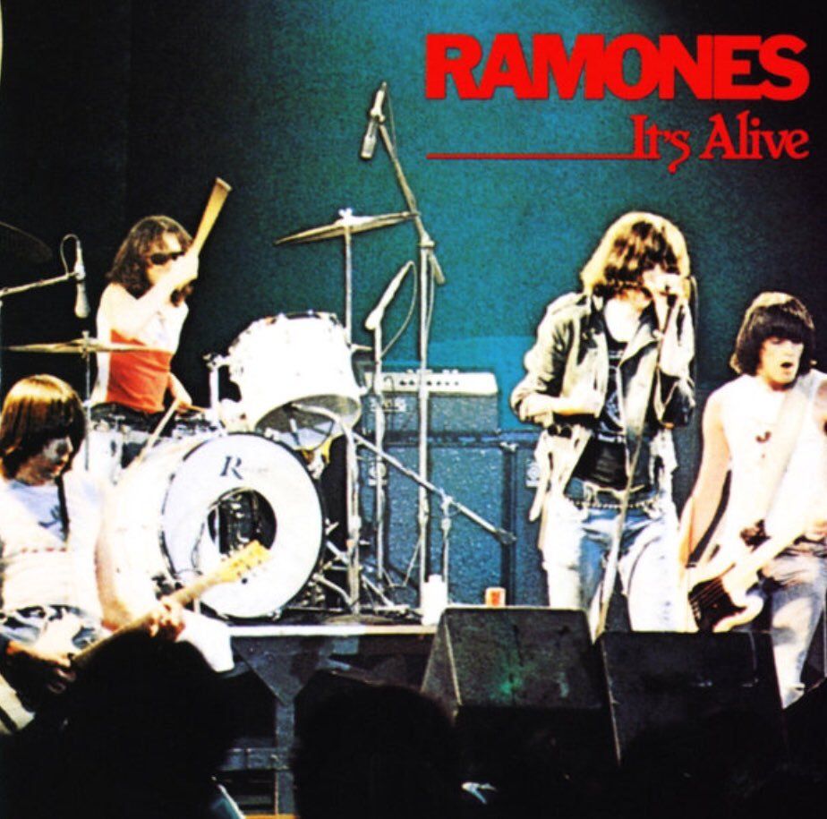 Ramones It S Alive 4cd 2lpの40周年記念エディション発売 未発表ライヴアルバム3枚追加 もんてぃ ぱいそん