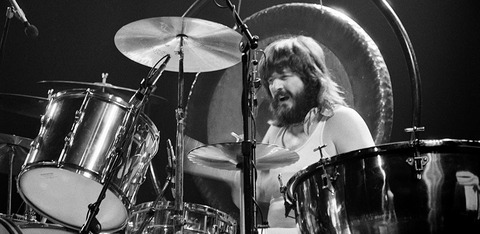 John Bonhamのドラムが冴え渡る、Led Zeppelin楽曲14選 	